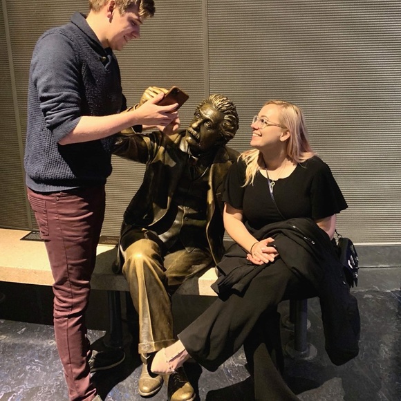 Meet your Posher, Sara - Picture 1 of 1